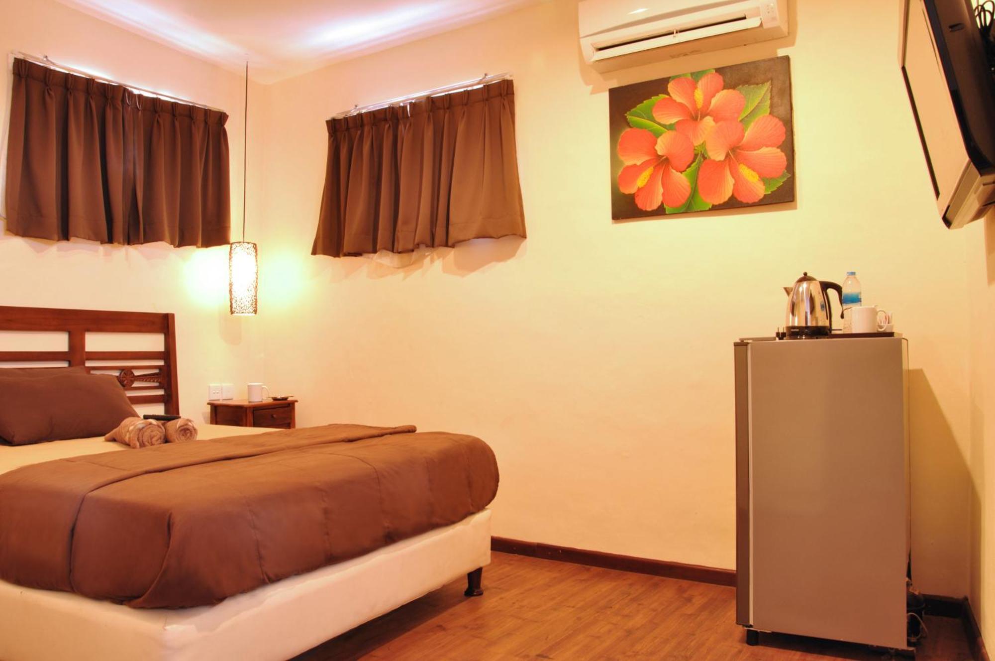 Bemo Corner Guest House Kuta Lombok Quarto foto